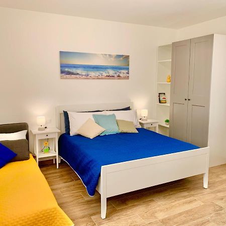 Casa Vacanze Con Vista Mare E Giardino - Amanecer Marzocca di Senigallia Eksteriør bilde
