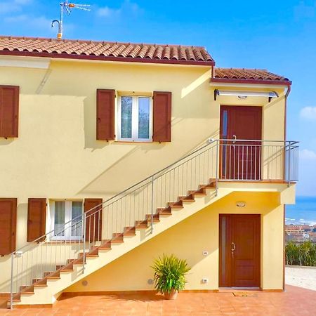 Casa Vacanze Con Vista Mare E Giardino - Amanecer Marzocca di Senigallia Eksteriør bilde