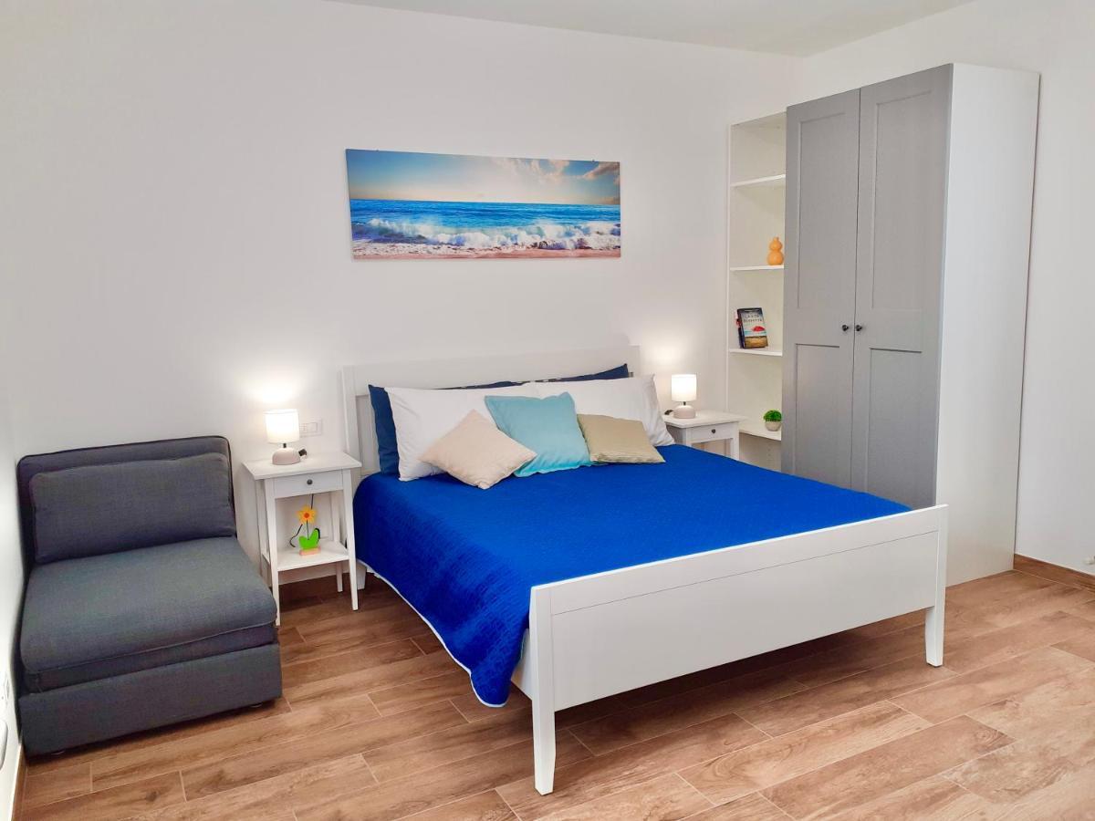 Casa Vacanze Con Vista Mare E Giardino - Amanecer Marzocca di Senigallia Eksteriør bilde