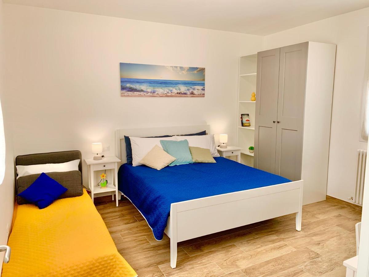 Casa Vacanze Con Vista Mare E Giardino - Amanecer Marzocca di Senigallia Eksteriør bilde